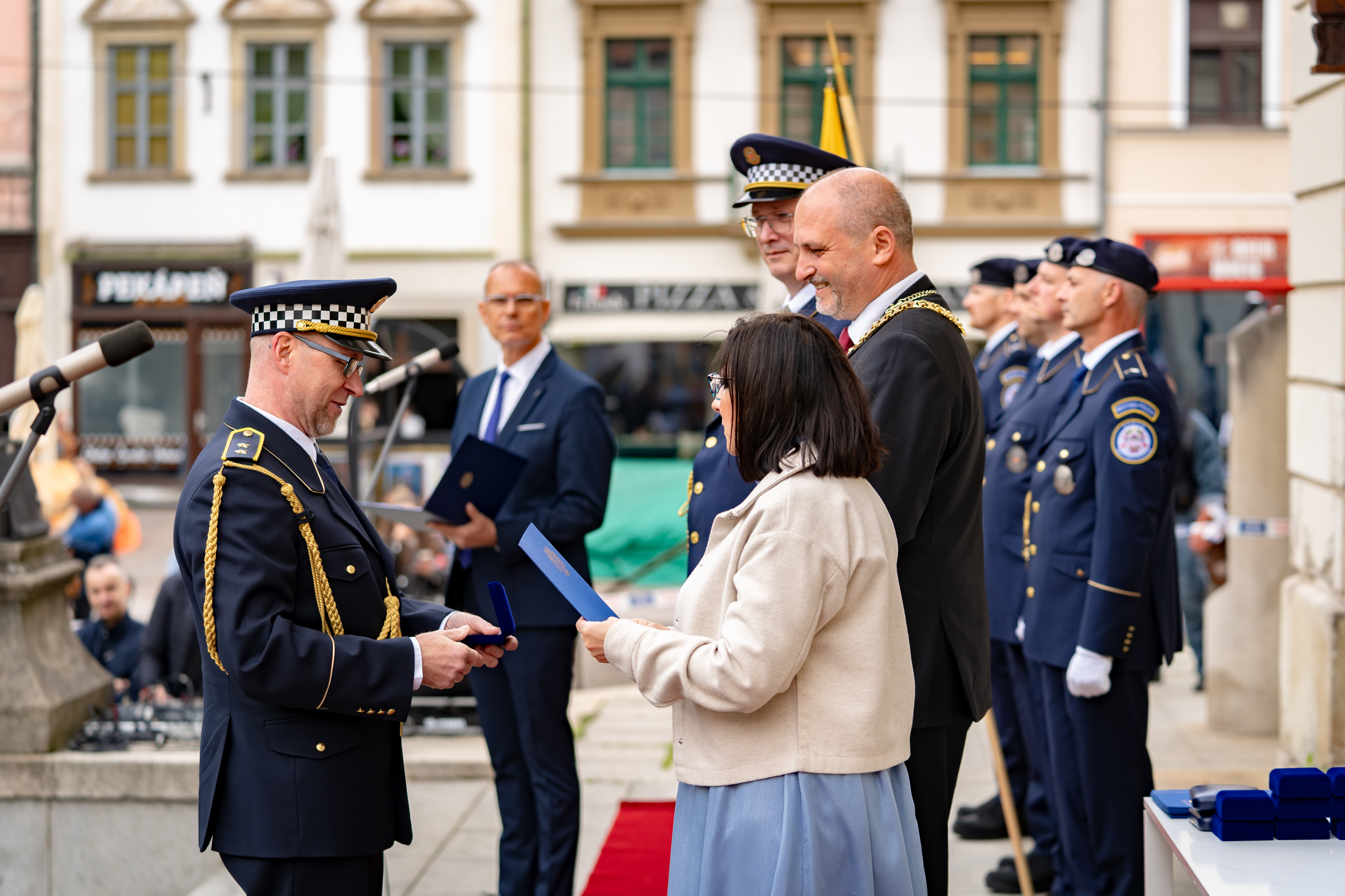Slavnostne ocenovanie prislusnikov Mestskej policie -40
